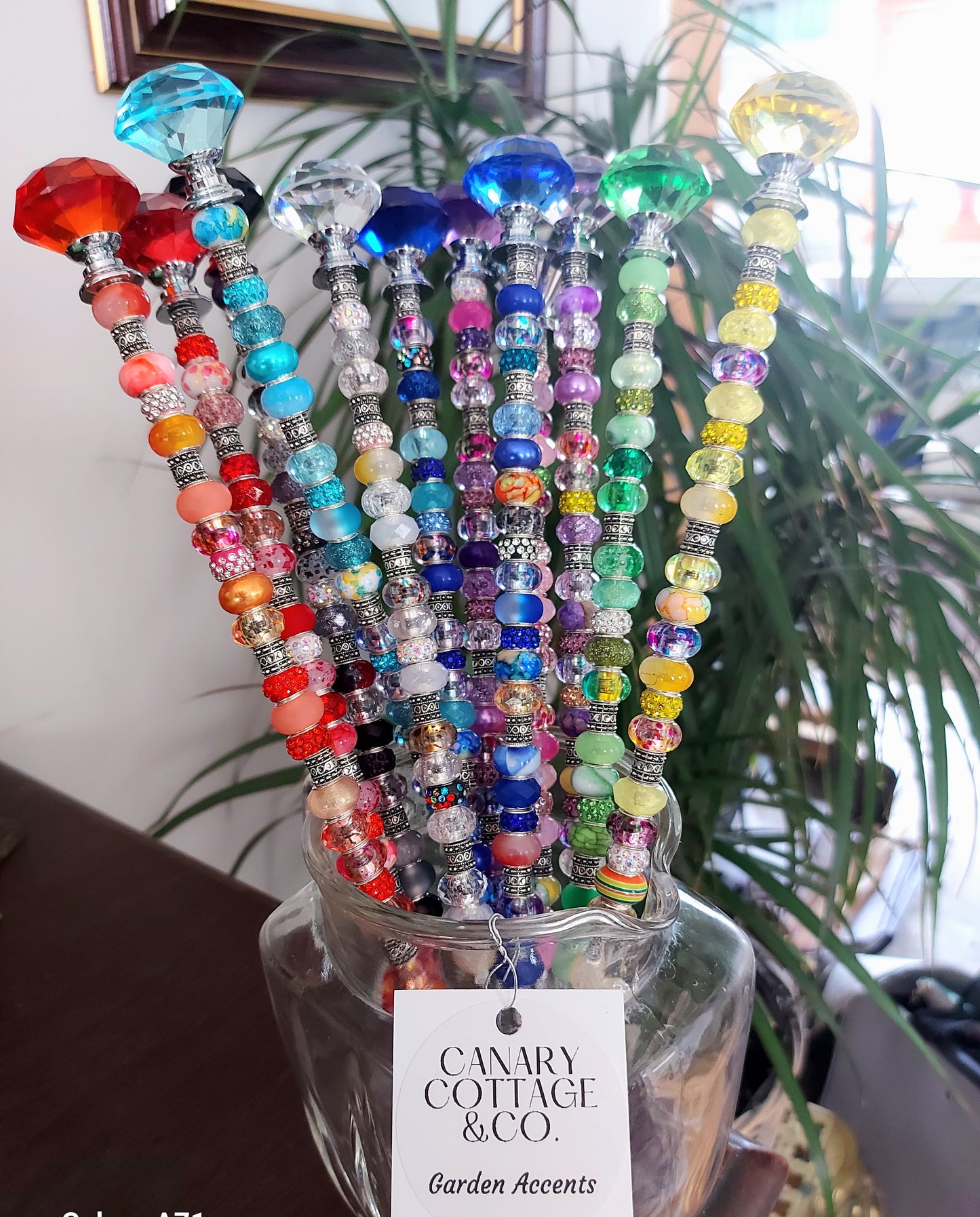FLOWER POT JEWELED GARDEN STAKES