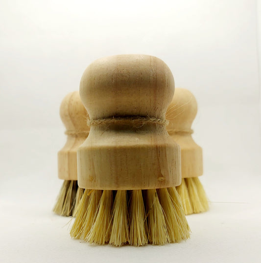 WOODEN ROUND SCRUB BRUSH